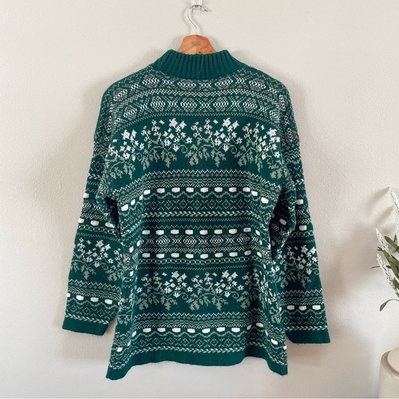 Vintage Emerald Green and White Floral Knit Sweater - Picture 3 of 8